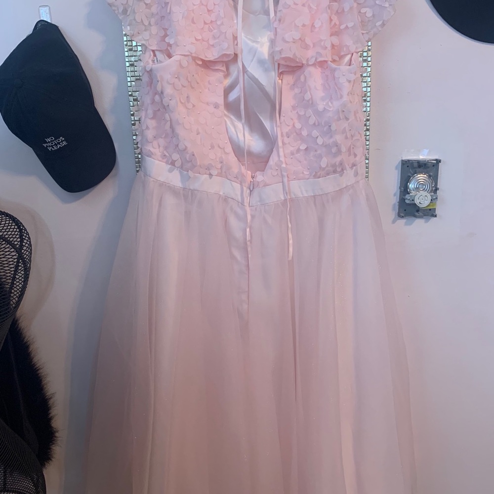 Pink dress with flower appliqués - Picture 6 of 6